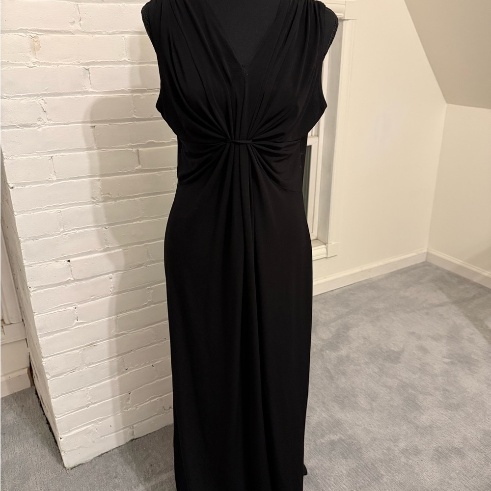 Elegant Black Sleeveless Dress